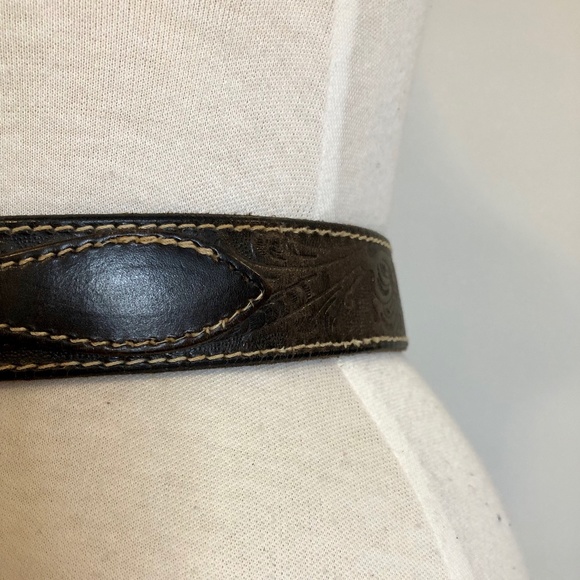 Dark-Brown Vintage Italian Tooled Leather Belt - Picture 9 of 9